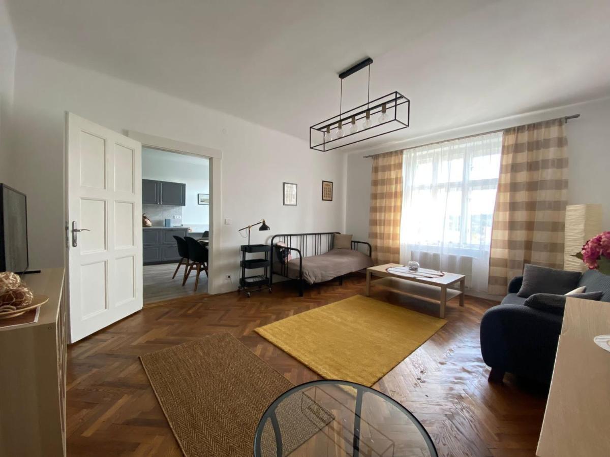 Apartman Xaveriova Прага Екстериор снимка