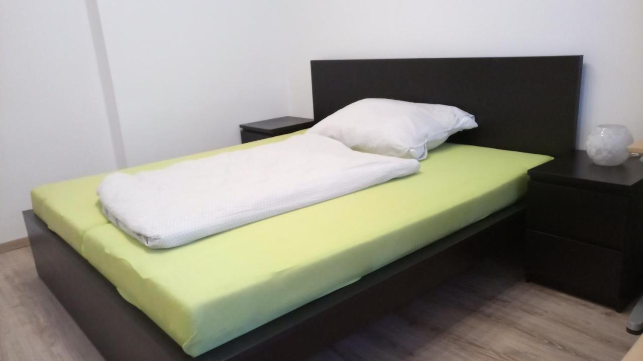 Apartman Xaveriova Прага Екстериор снимка